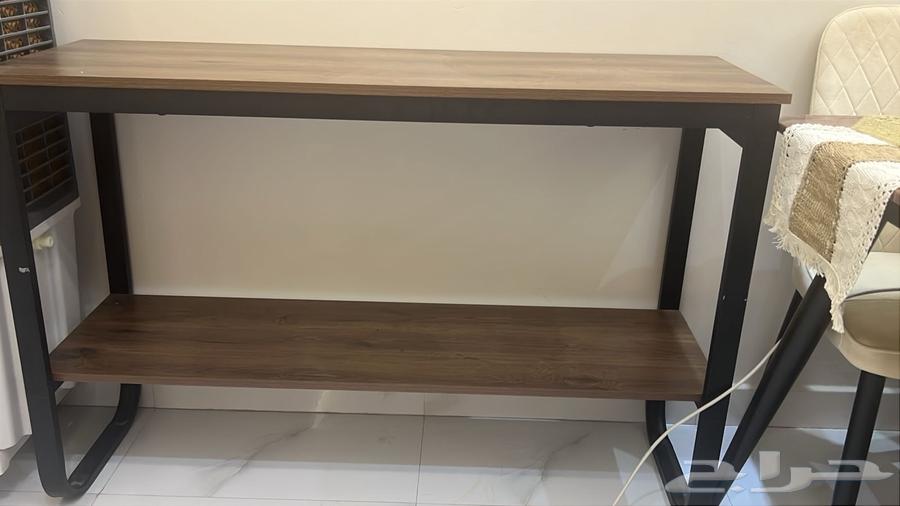 طاولات للبيع شبه جديده64374685660546111