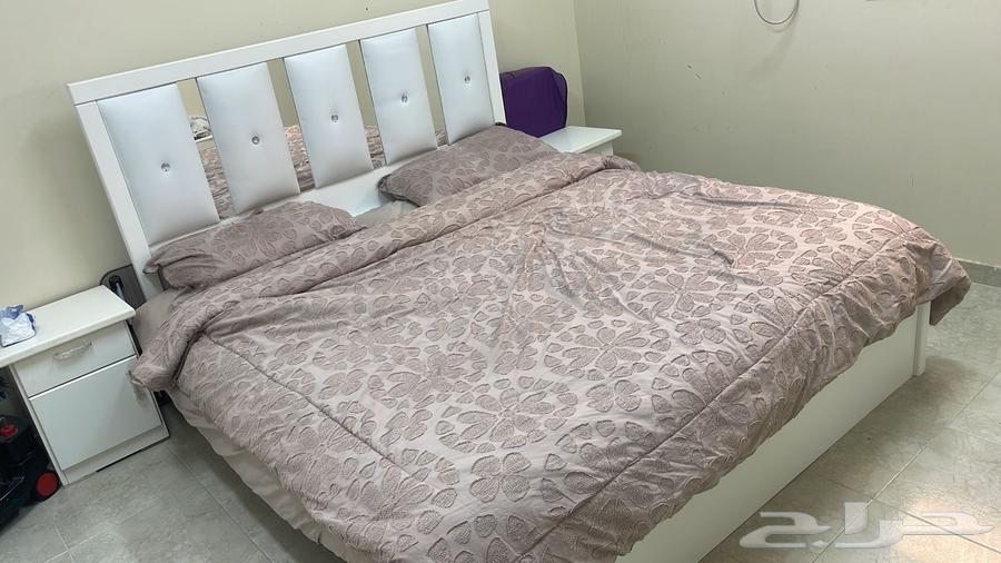سرير شبه جديد  مرتبه  تسريحة64367464166530114