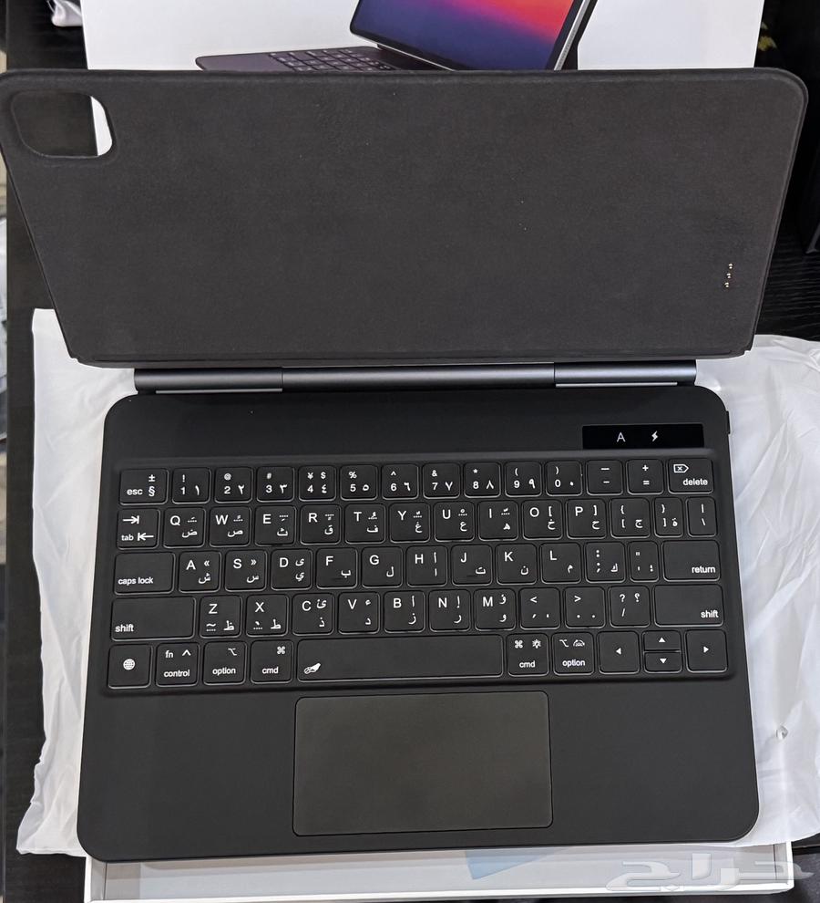 Magic Keyboard for iPad64372842663297112