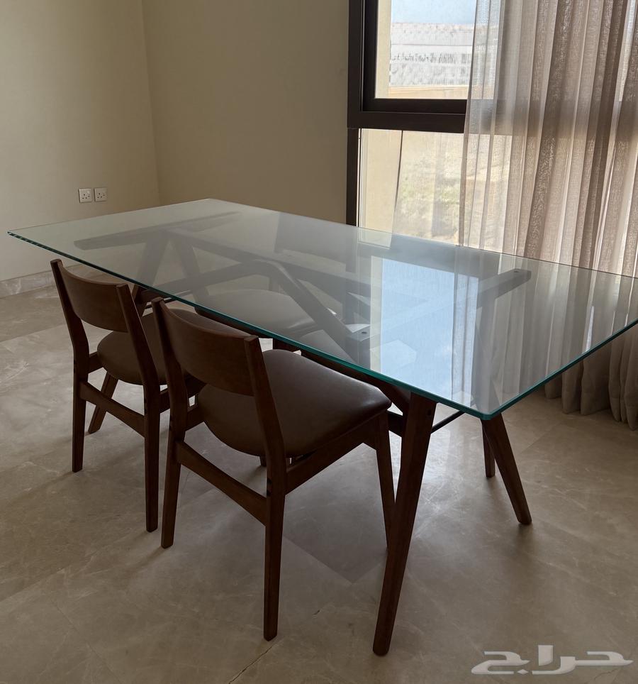 Jensen Dining Table from West Elm64366145292418111