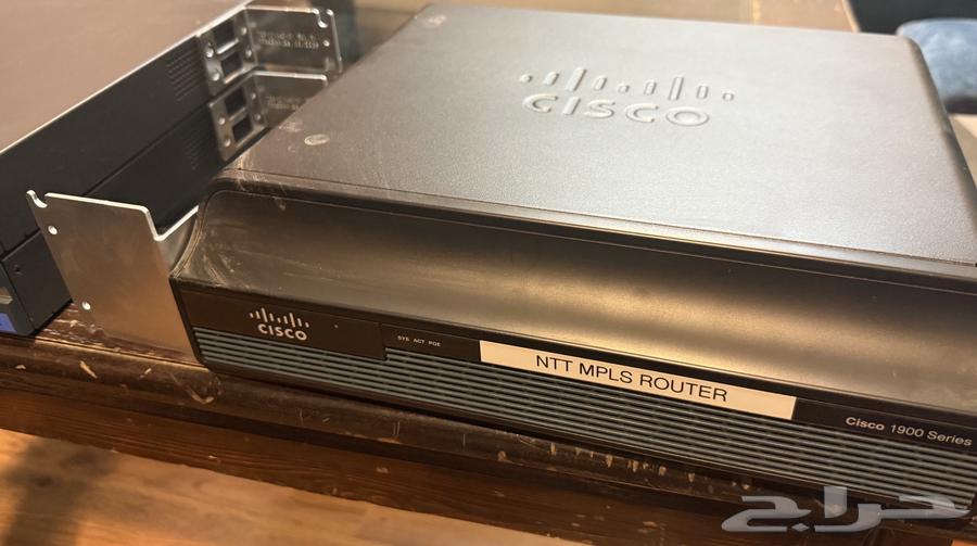 For network trainees and IT professionals, Cisco equipment at reasonable prices64374112256001113