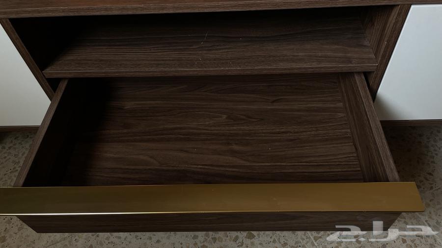 طاولة تلفزيون64371205768707113