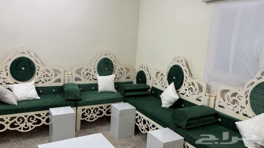 قرفة 9 كراسي وطاولة و 6 خدمه وفرشه64375111891459111