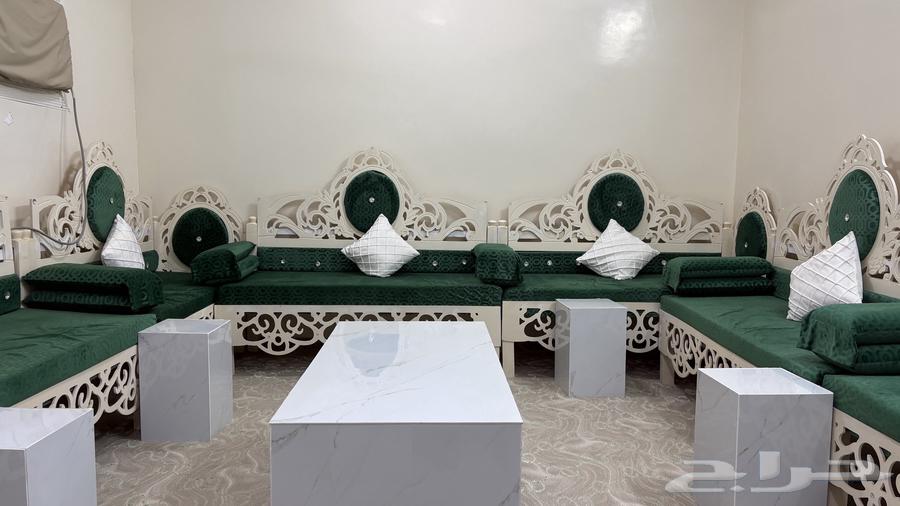 قرفة 9 كراسي وطاولة و 6 خدمه وفرشه64375111891459114