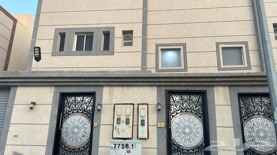 Floor for sale, area 250 square meters63613869154178114