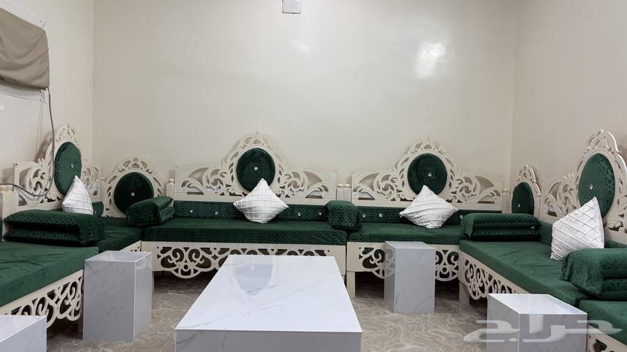 قرفة 9 كراسي وطاولة و 6 خدمه وفرشه64375111891459113