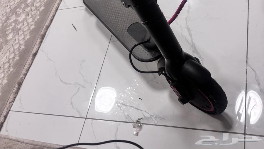 Clean scooter used for two weeks64376539868161111