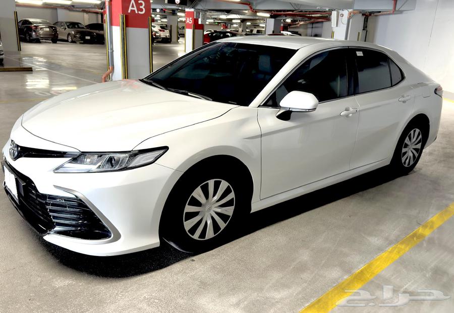 Camry Standard 2024 with low mileage64512594789121111