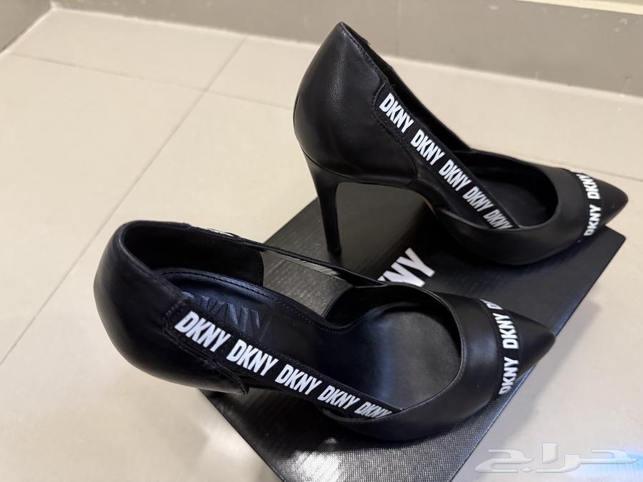 جزمه نسائيه استخدام خفيف شبه جديده64375723567490110