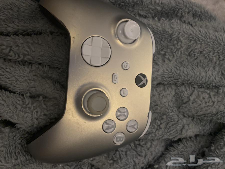 يد اكس بوكس سريعة و خفيفة الوزن نضيف لها ستة شهور64368105274881110