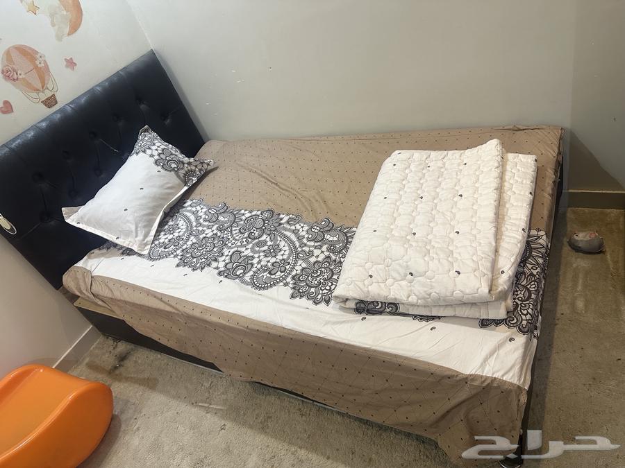 غرفة نوم نفر ونص64366351768322110