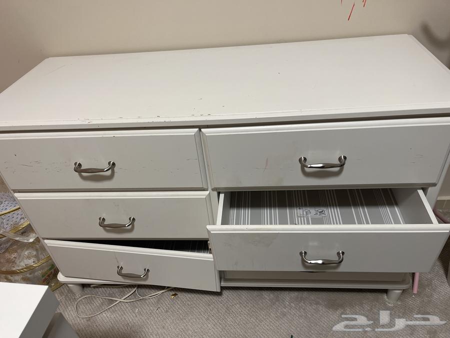 A wardrobe from IKEA64372798978306110