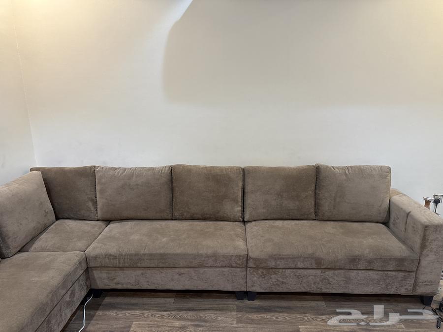L-shaped sofa three meters by four meters clean with a slight note64369893400961113