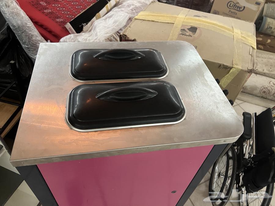 Ice cream machine in very excellent condition64372170653443111