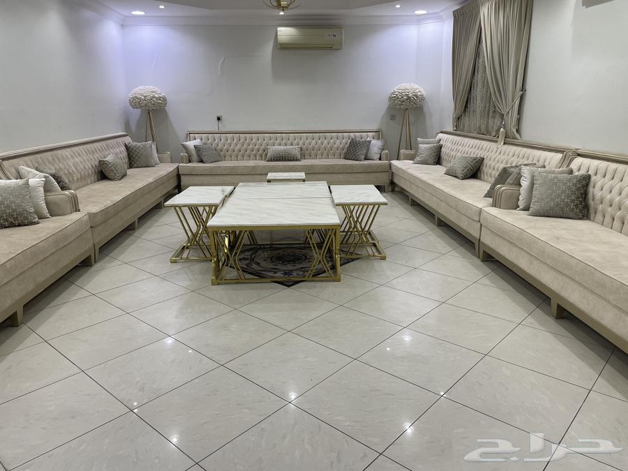 Council Sofa with Tables64363621357315110