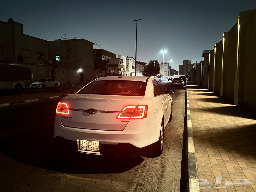 Ford Taurus 201964511156741377113