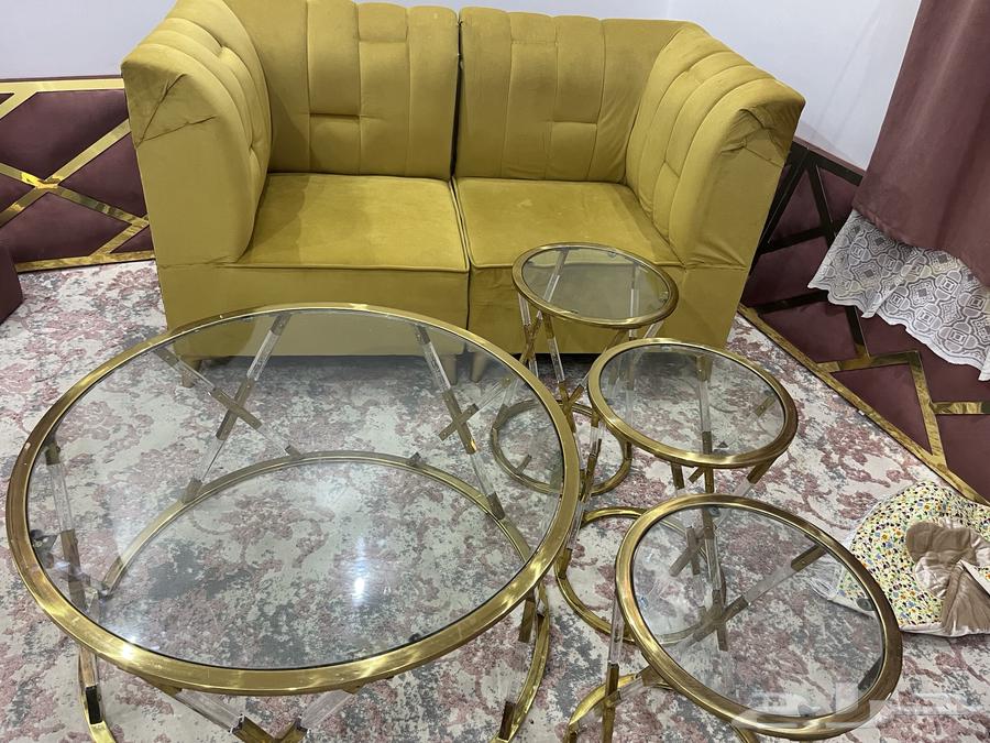 Two corner sofas and a large table with 3 clean service tables64373194778755110