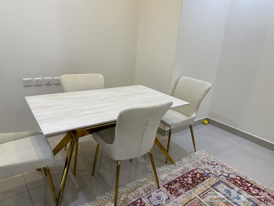 طاولة طعام رخام للبع64370352227713111