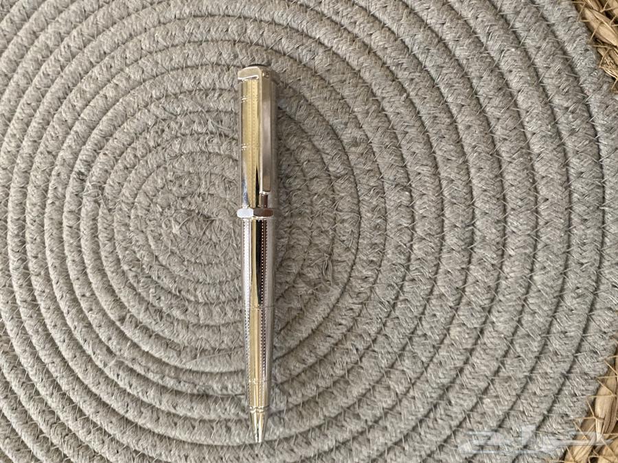 قلم كارتير فيه خدش بسيط64368149180291110