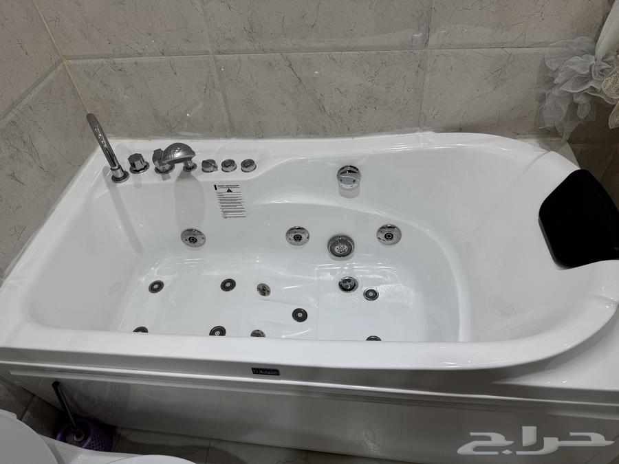 Jacuzzi64369849762563110