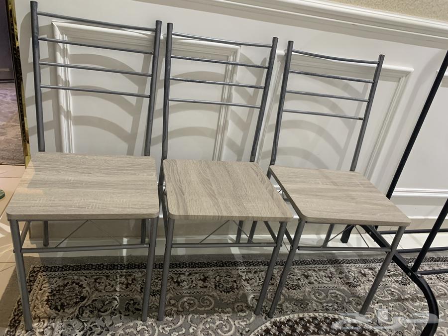 ثلاثة كراسي للبيع64376644910977112