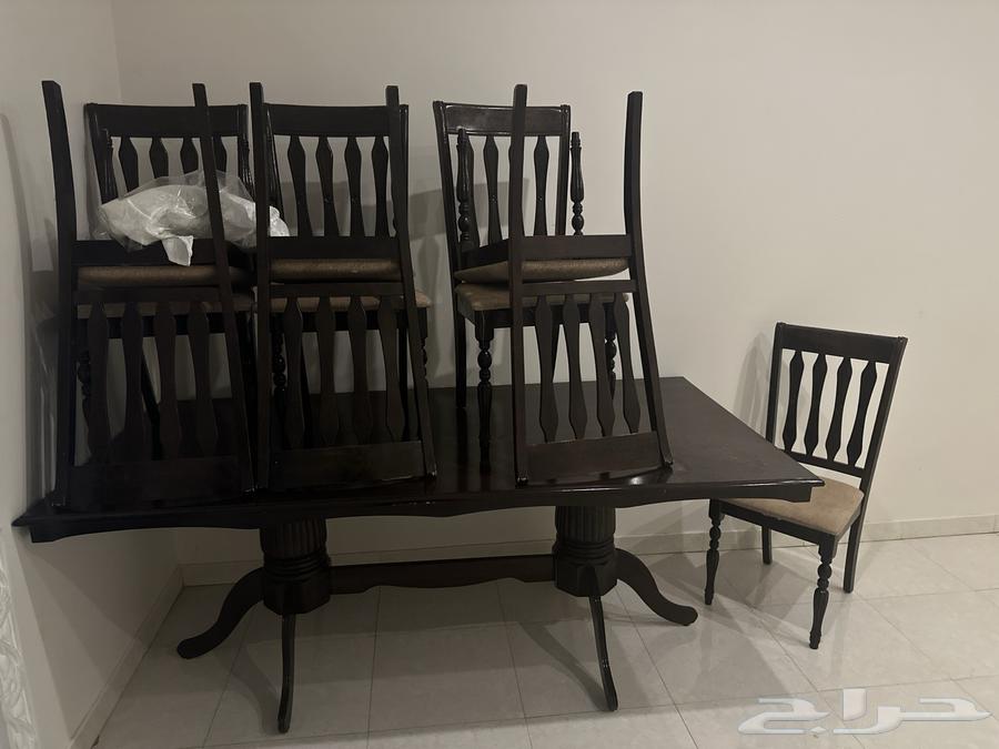 طاولة طعام و كنب و غرفة نوم للبيع64377123053827112