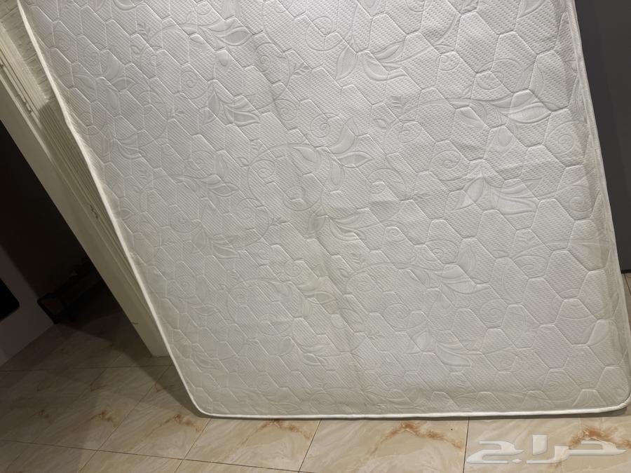 مرتبة 180 في 200 نظيفه جدا جدا64370655100163110