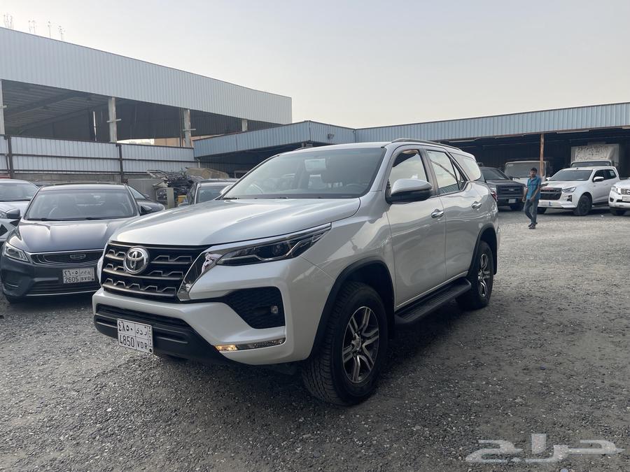 Fortuner 2023 V6 Semi-New64512483027202110