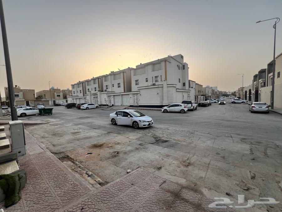 Floor for sale, area 250 square meters63613869154178111