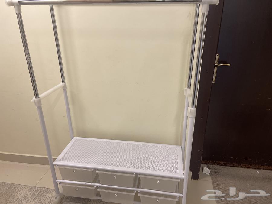 علاقة ملابس بأدراج64373861307266112