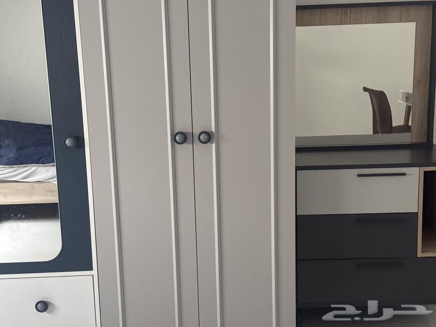 غرفة نوم متكامله ولدي سرير نفر ونص64365791593219110