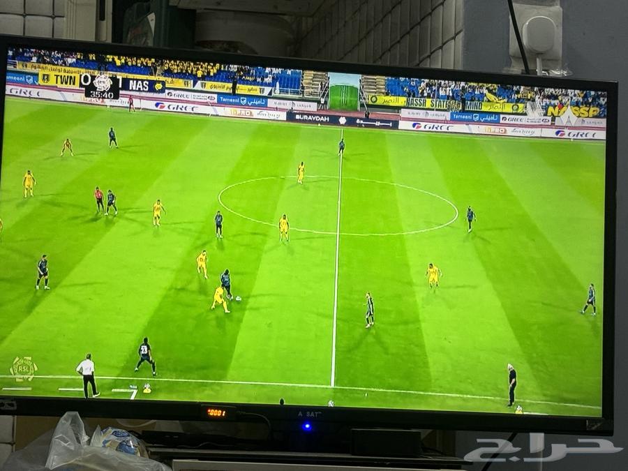 شاشة 42 بوصة64375348997762110