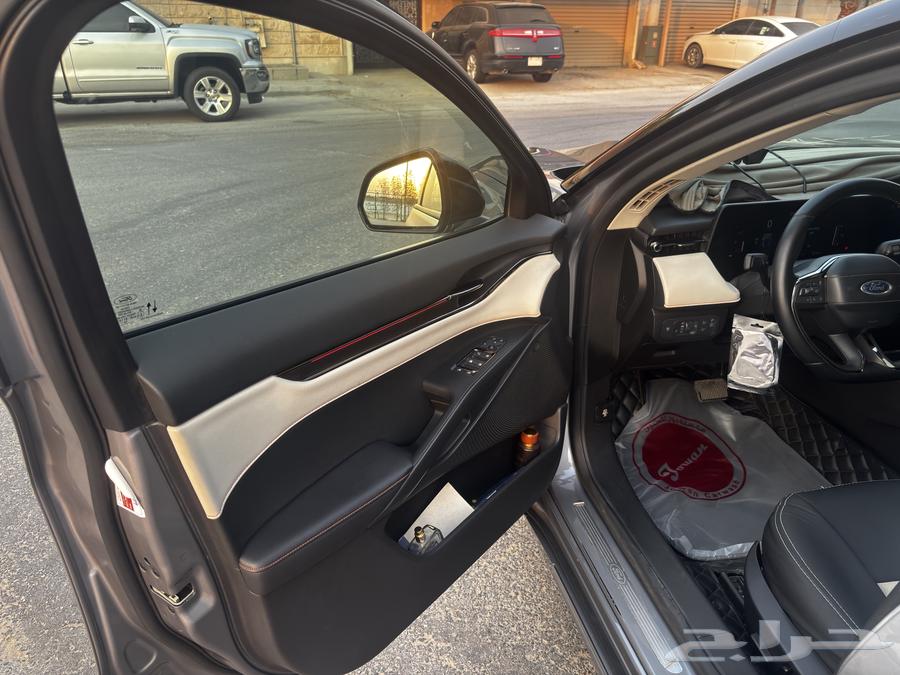 Toros Titanium 2023 - Low mileage64510944216834114