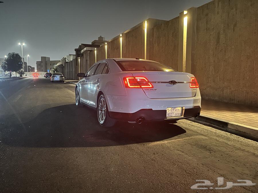 Ford Taurus 201964511156741377112