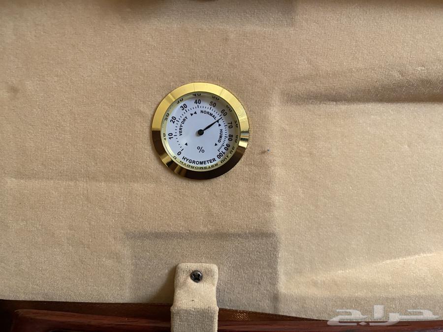 A German violin, almost used but in good condition. Its sound is beautiful, vintage, and cinematic64367129385602114