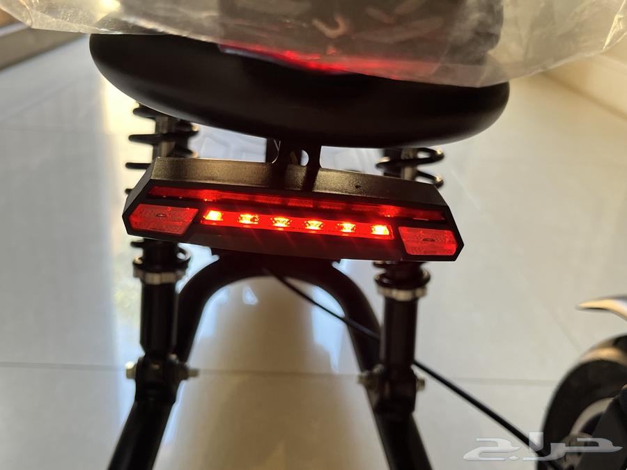 Three-wheel scooter, agency, one week of use64372945638913112