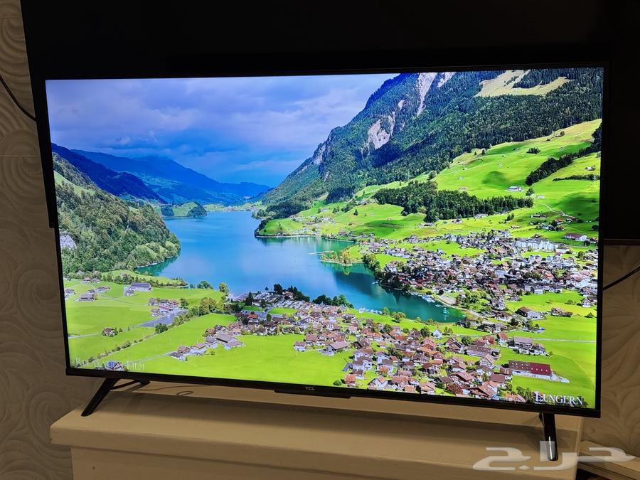 TCL 43V6C LED Screen 43 Inch for Sale (Used - Very Clean)64365645165187112