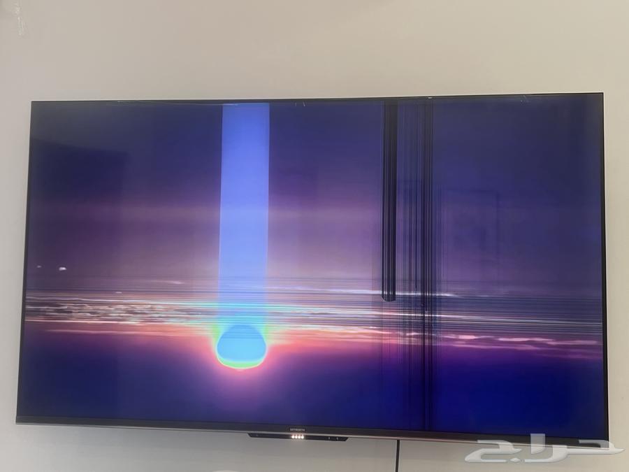 Smart screen with a slight scratch64512818529283110