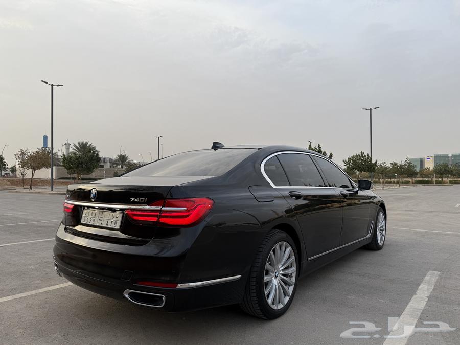 بي ام دبليو 740 منوة 6 سلندر64517406267395113