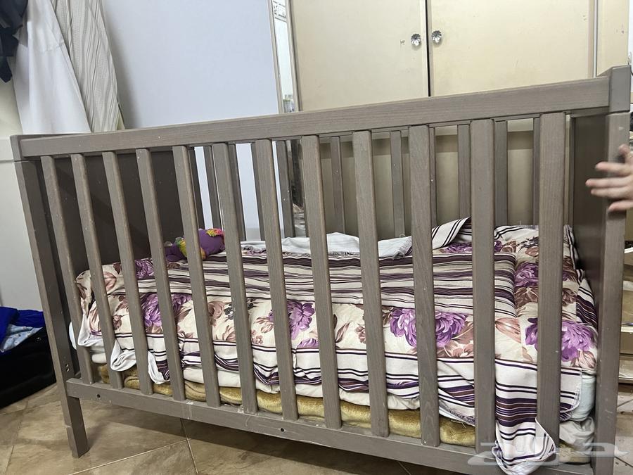 سرير أطفال جديد مع مرتبه64369923057665110