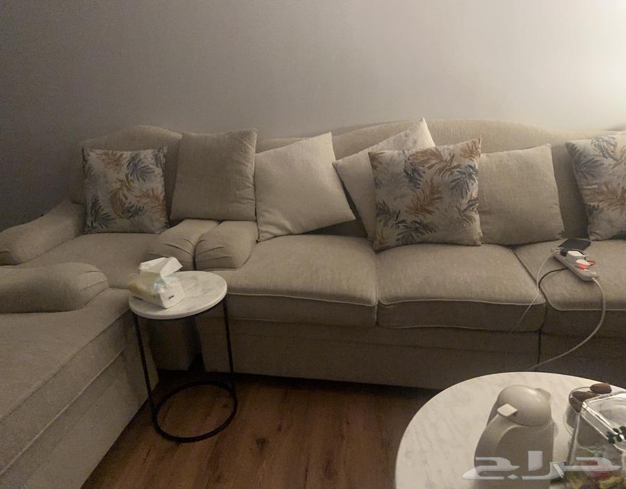 كنب من هوم بوكس مشتراه ب 6000 والبيع ب 200064363740889730110