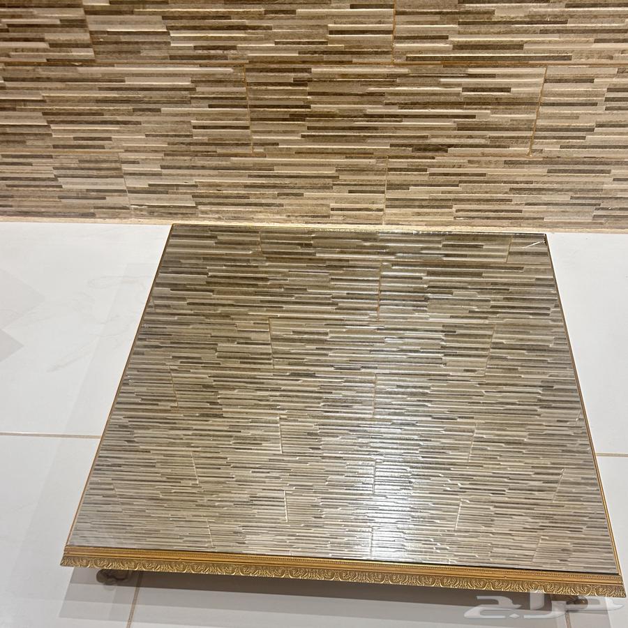 Floor table64364981779331111