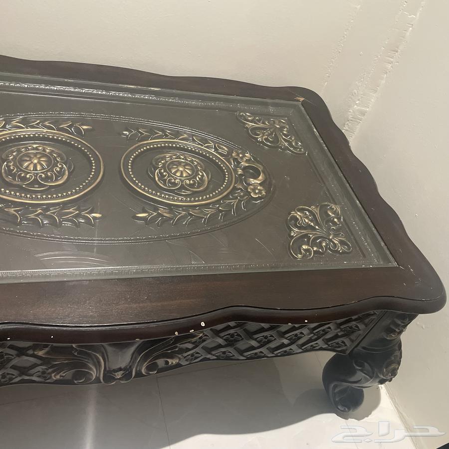 طاولة مجلس64366439171074112