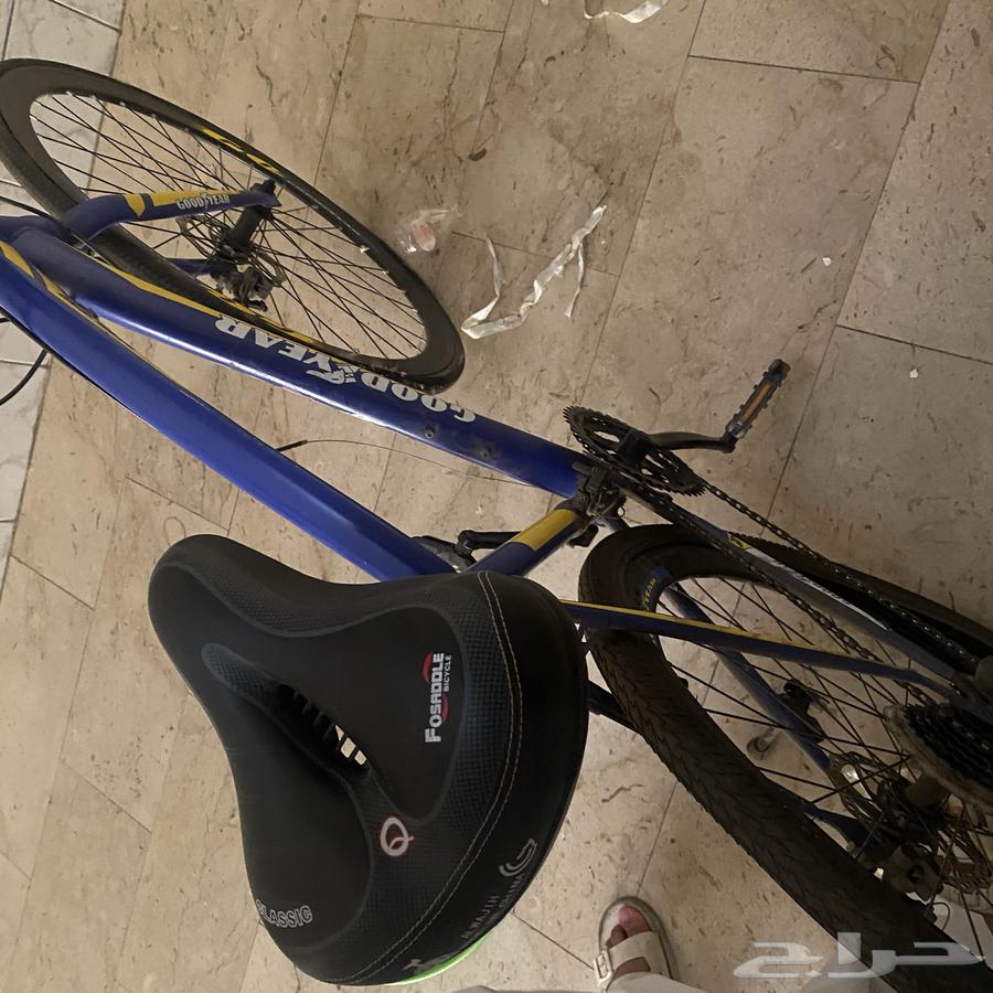 سيكل نظيف بس الكفرات الأمامية والخلفية64375244766593112