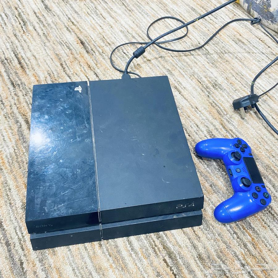 سوني 4 للبيع64370727254274110