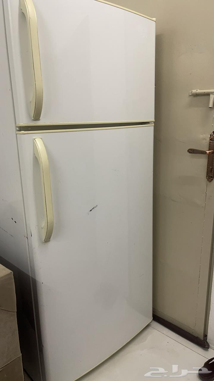 Refrigerator Number 264375572455553110