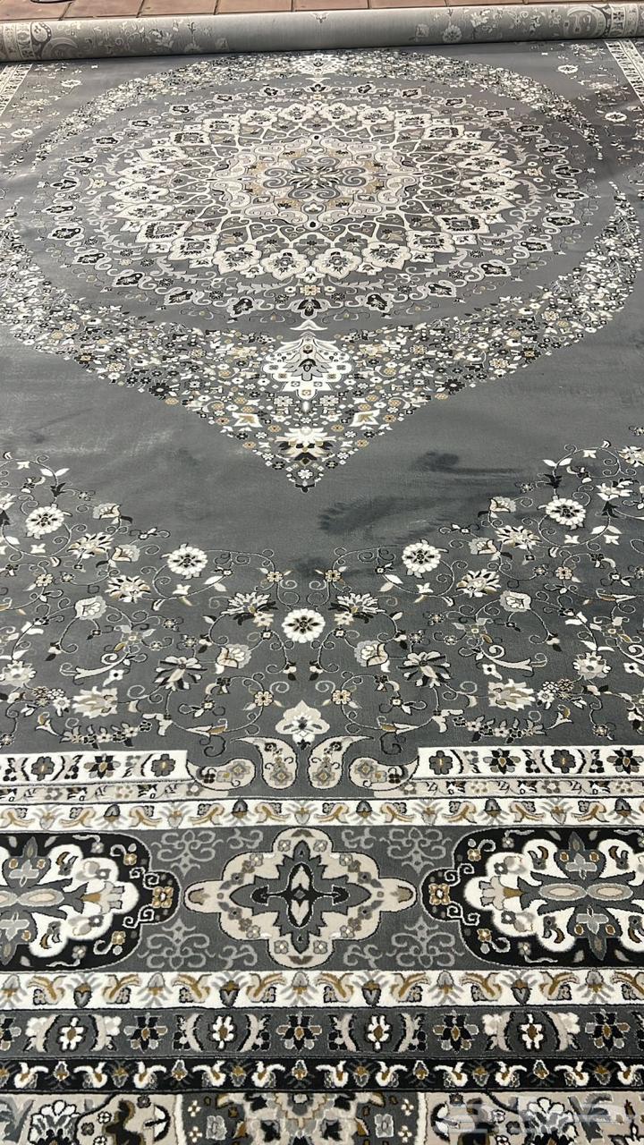 New unused carpet 5 by 764368907977219110