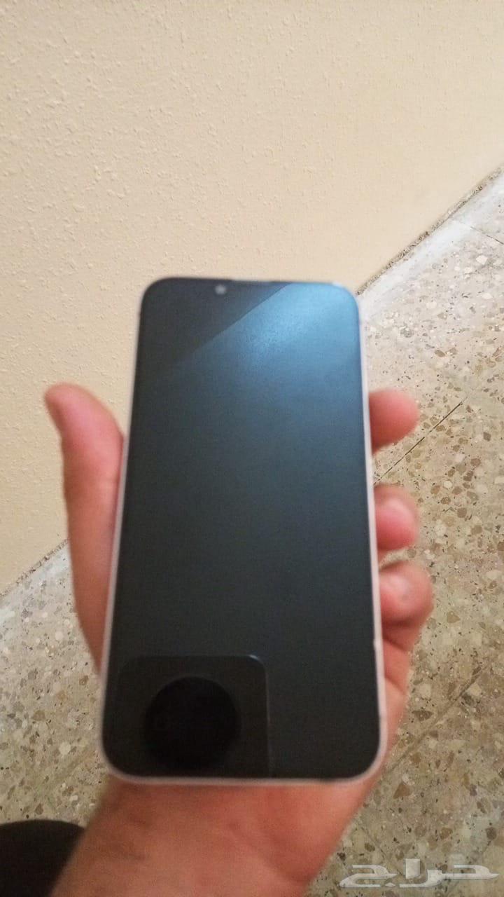 ايفون 13 12864376095054465111