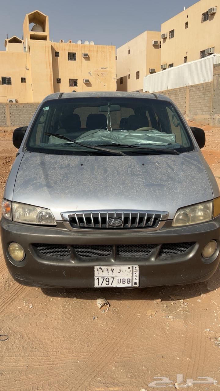 H12003نضيف جدا للبيع قير عادي اللون فضي ورقم اللوحه ب ب و64510775122051111