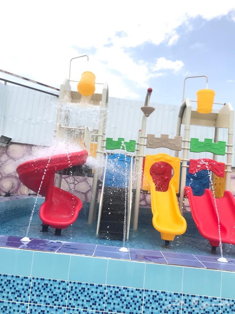 Rest area for rent, two sections and pools for adults and children, water games63613873742082112